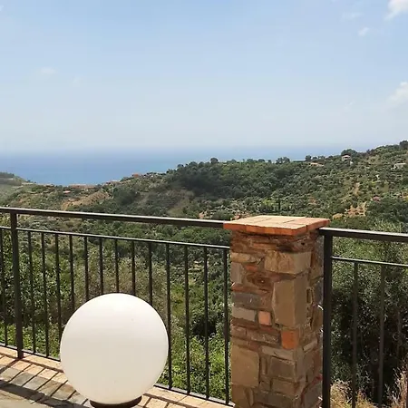 La Torretta Di بيت ضيافة *