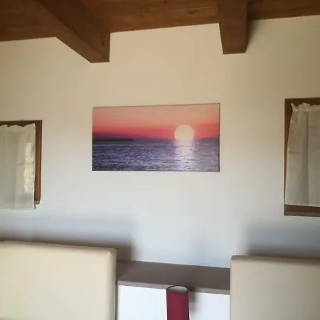 La Torretta Di بيت ضيافة بولّيكا