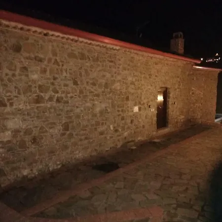 La Torretta Di بولّيكا